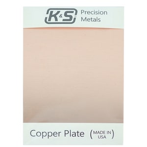 Peut inclure: Une plaque de cuivre de couleur rose-brun clair. Le haut de l'emballage présente le logo K&S Precision Metals. Le texte "Copper Plate" est imprimé en bas, avec "Made in USA" entre parenthèses.