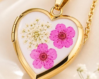 Real Pressed Forget-Me-Not Flower Heart Locket Necklace – 18K Gold-Plated Pendant