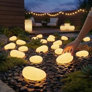 Lampada solare da giardino / Pietra di ciottoli impermeabile per decorare vialetti e patii