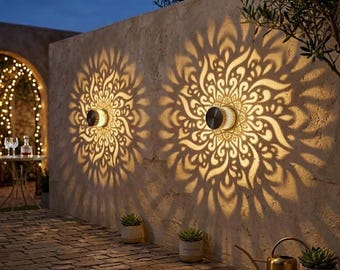Lanterna solare da vialetto – Luce esterna in metallo per camminamento / Idea regalo per giardiniere / Lampada ornamentale da patio con paletto