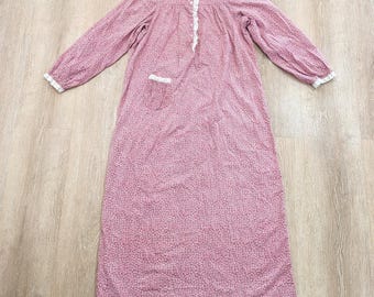 Vintage 70s Prairie Maxi Nightgown M/L Pink Floral Calico Eyelet Lace Ruffle