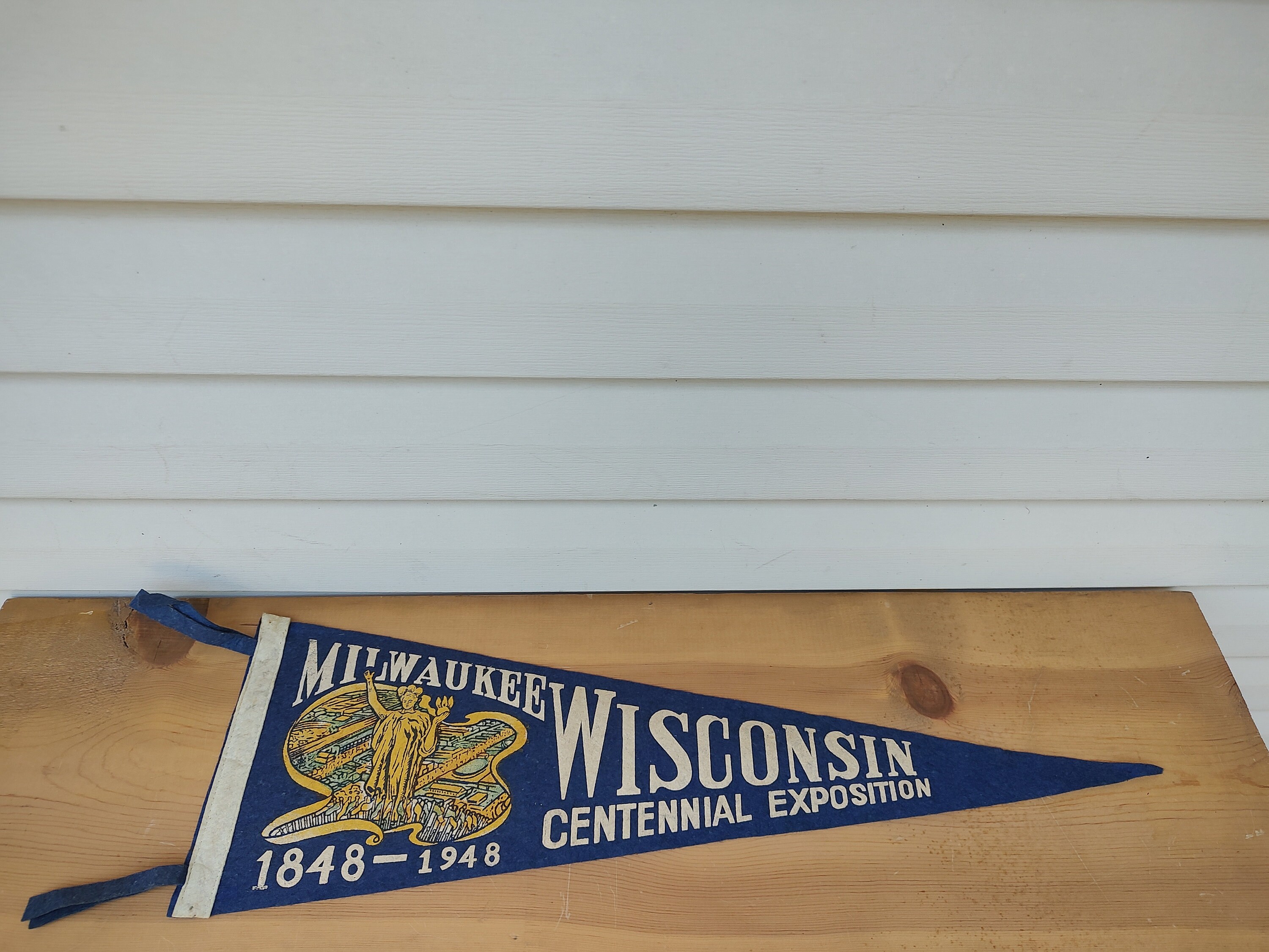 Vintage Milwaukee Wisconsin 1948 Centennial Exposition Souvenir Felt Pennant