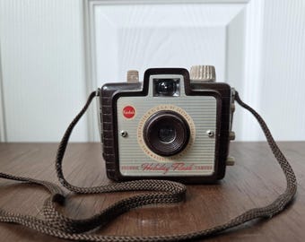 Vintage Kodak Holiday Flash Camera