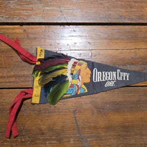 Vintage Oregon City Oregon Souvenir Felt Pennant