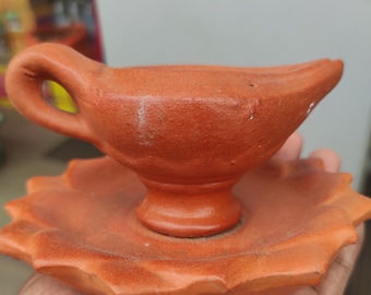 Lámpara de aceite de terracota hecha a mano con bandeja / Portavelas rústico de arcilla tipo diya