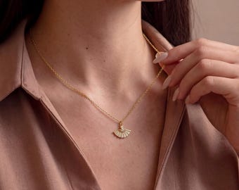 Tiny Gold Fan Pave Pendant Necklace, Chinese Fan Necklace, Asian Folding Fan Necklace, Travel Necklace, Delicate Necklace, Mothers Day Gift