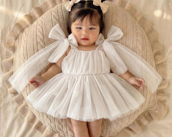 Vestido macacão de tule para bebê | Roupa infantil com alças de laço | Vestido para aniversário e festa