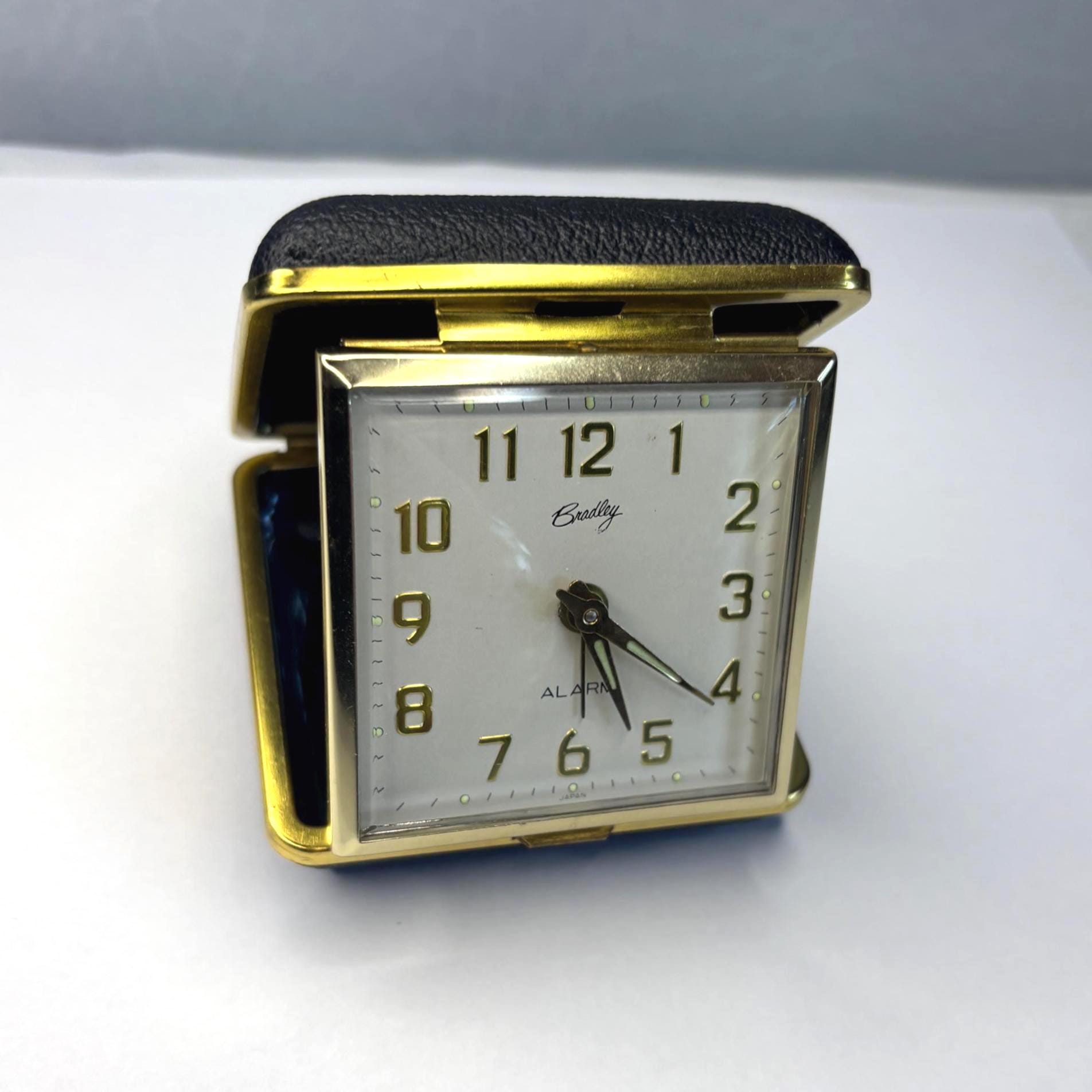Vintage Japanese Travel Alarm Clock - Etsy Israel