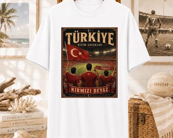 Vintage Türkiye Fußballanhänger Stadion Szene T-Shirt | Rot Weiß Retro