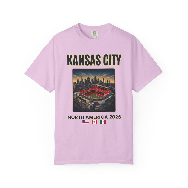 Kansas City Fußball-Shirt, Nordamerika 2026 Reise-T-Shirt, Football City Grafik-Shirt, Spieltag Fan T-Shirt, Retro Stadion T-Shirt Bild 19
