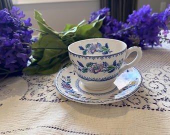 Taza y platillo de té vintage Enoch Wedgwood Davenport / Loza con estampado floral azul, Inglaterra