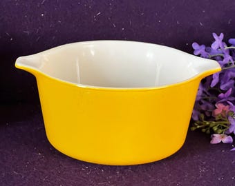 Vintage Pyrex Yellow Flame Glo 1 Pint Round Casserole Bowl, 473 1 Qt Yellow Serving Dish, Mid Century Modern Kitchenware, Retro Kitchen