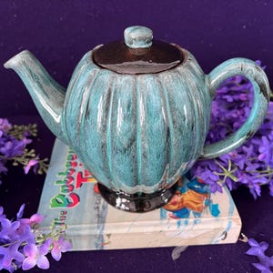 Vintage Canadian Studio Pottery Teapot – Teal & Brown Drip Glaze, Ribbed Pumpkin Design