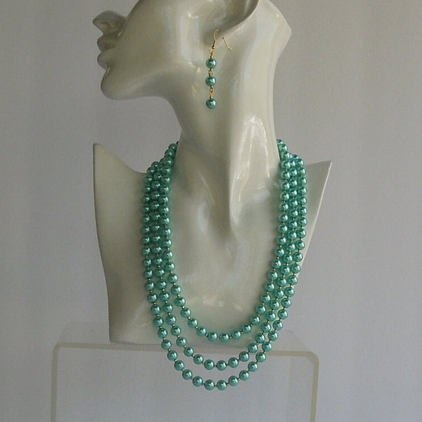 Pretty Aqua Pearl Multistrand Beaded Necklace Set
