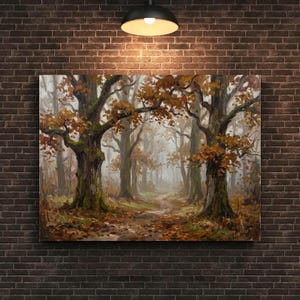Puede incluir: Un lienzo rectangular que representa una escena forestal con dos &aacute;rboles grandes y texturizados en primer plano. Los &aacute;rboles tienen hojas de oto&ntilde;o marrones y naranjas, con un camino sinuoso que conduce a un fondo brumoso y luminoso.