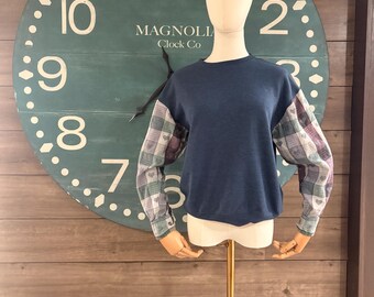 Upcycle Rundhalspullover und Flanell-Kombination