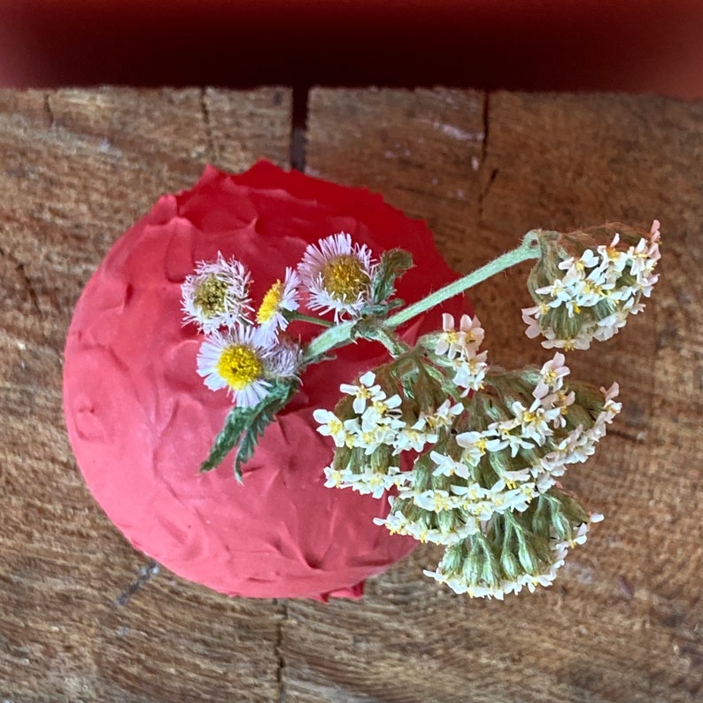 Textured red bud vase. image 4