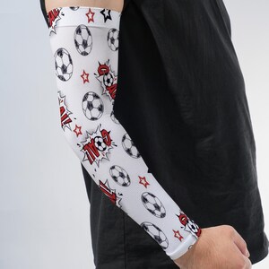 Soccer Pattern Arm Sleeves, Football Fan Arm Sleeve, Sports Theme Compression Sleeve, UV Protection Sports Cover