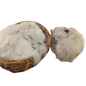 Vintage Realistic Sleeping White Kitten Figurines – Set of 2