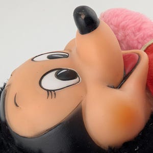 Peluche Minnie Mouse vintage avec visage en caoutchouc avec bavette - Disney World des années 1960/70 (10") image 4
