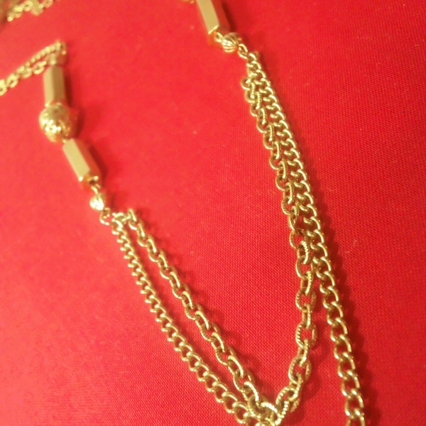 Vintage en métal doré Double chaine Long superposition collier ~ rétro mi siècle Glamour opéra longueur bijoux fantaisie