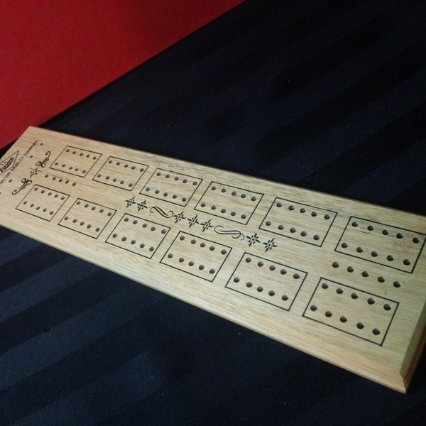 Vintage 70s Milton Bradley E.S. Lowe Wooden Cribbage Board #1503