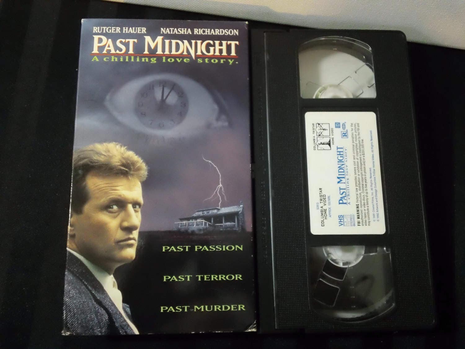 1991 vhs. Past midnight 1991. columbia tristar видеосервис видеокассеты.