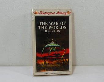 The War of the Worlds by H.G. Wells ~ vintage 1967 Masterpiece Library Science Fiction Paperback Book