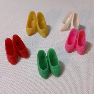 Vintage Barbie or Clone Bow High Heels ~ 11-1/2&quot; Curved Foot Fashion Doll Heeled Shoes  ~ You Choose: Pink, Green, Yellow, Pink or White