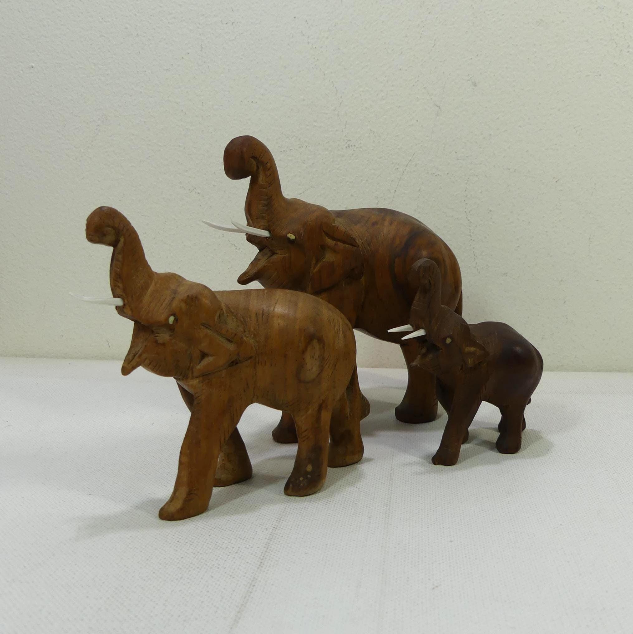 木彫りの象の置物3体セット - Etsy 日本