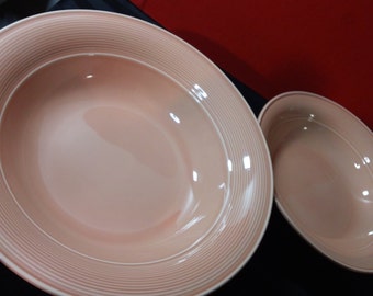 Set of two Nancy Calhoun Solid Color Light Peach Stoneware Round Serving Bowls