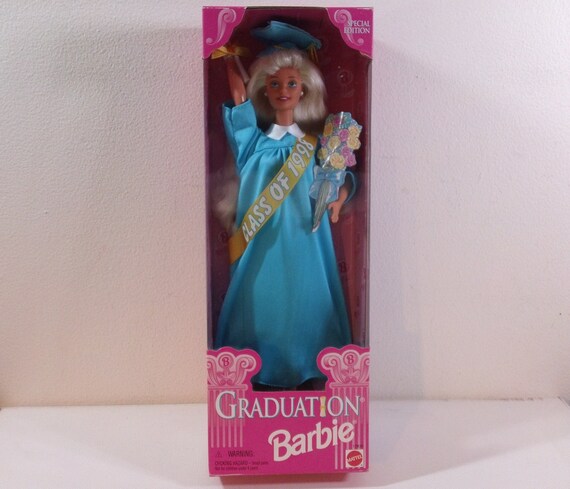 ajkak Emlékmű Elemi graduation barbie 1998 talapzat Ész vonatkozik