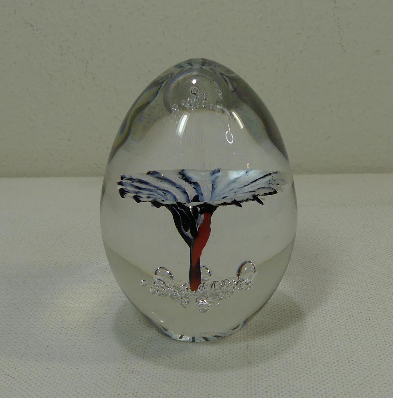 ドーム フランス アートガラス 卵型ペーパーウェイト 花模様入り