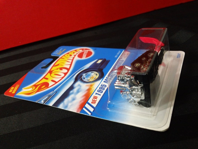 Big Chill MOC 1:64 scale diecast toy car Mattel Hot Wheels Collector #352 ~ 1995 Model Series #12 of 12