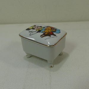 Vintage Minnie Mouse Footed Porcelain Trinket Box with Lid ~ Walt Disney Productions