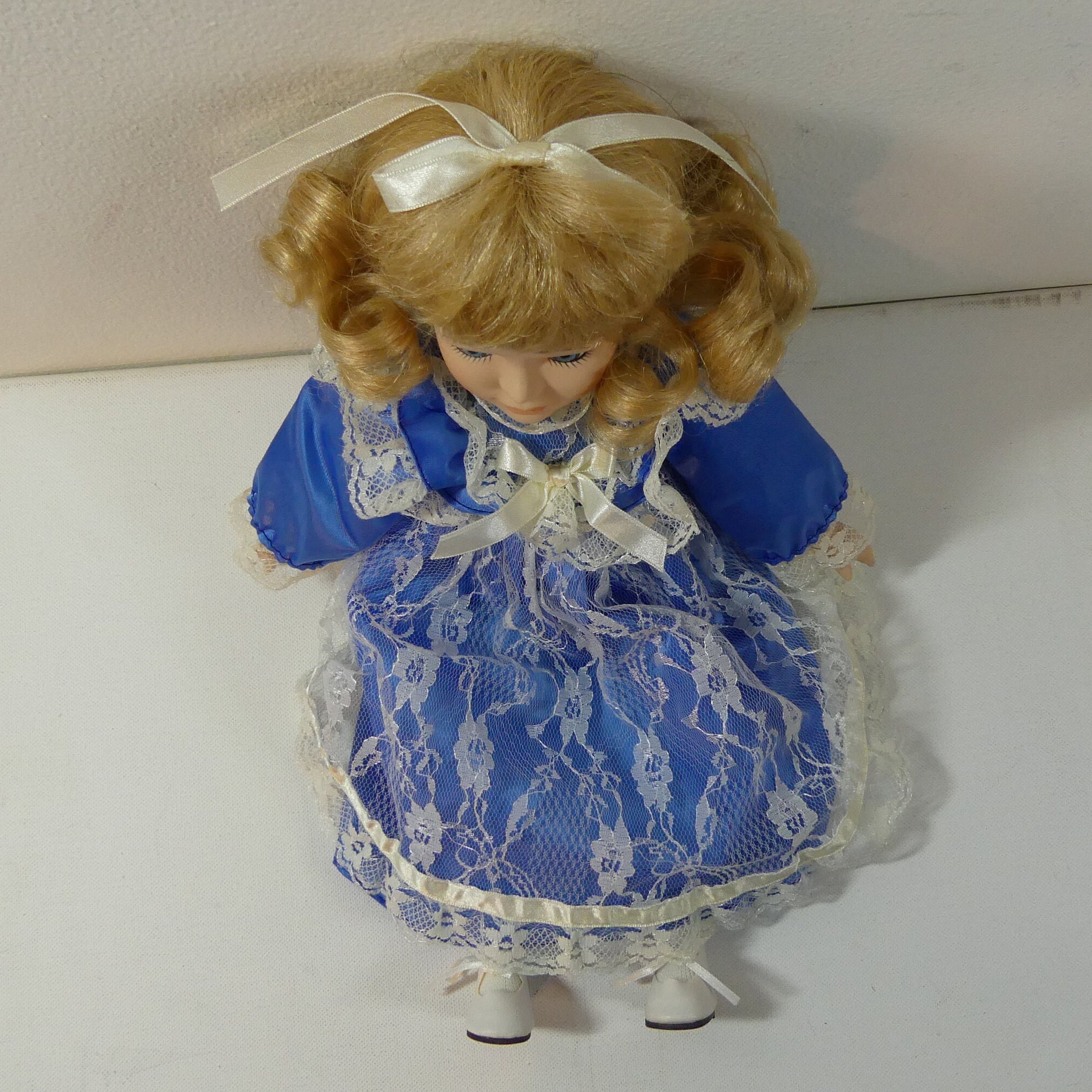 Blonde-haired Girl 17