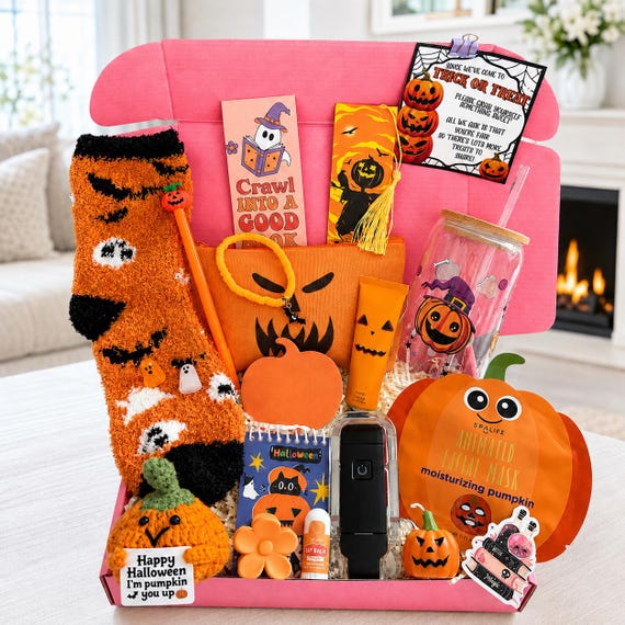 Halloween Book Lover Gift Box, Cozy Reading Gift for Her, Spooky Reader Care Package, Pumpkin Self-Care Box, Fall Bookish Gift, Spooky Gift