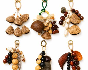 Natural Seed Chime Keychain, Handmade Botanical Bag Charm, Woodland Healing Rattle, Nature Inspired Gift, Forest Decor Accessory