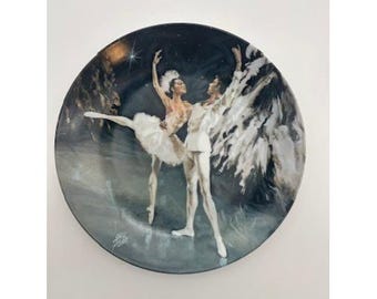 Viletta China The Snow King and Queen Nutcracker Ballet Plate Shell Fisher 1979