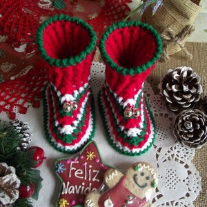 CROCHET PATTERN Baby Booties Christmas Baby Booties Christmas Bells Baby crochet Shoes Pattern handmade baby booties Instant Download zdjęcie 2