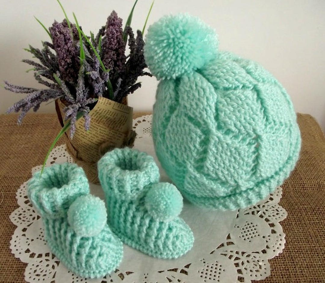 Crochet Pattern Baby Set HAT and BOOTIES - Diamonds Baby Crochet ...