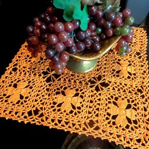 CROCHET DOILY PATTERN Clover Leaf Doily crochet pattern lace doily home decor centerpiece table tutorial pdf pattern Instant Download