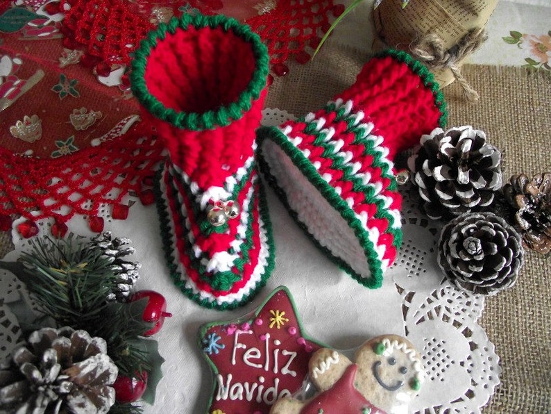 CROCHET PATTERN Baby Booties Christmas Baby Booties Christmas Bells Baby crochet Shoes Pattern handmade baby booties Instant Download zdjęcie 4