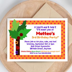 Convite para Festa de Aniversário Chicka Boom: Alfabeto Personalizado com Árvore de Coco para Imprimir (Download Digital)