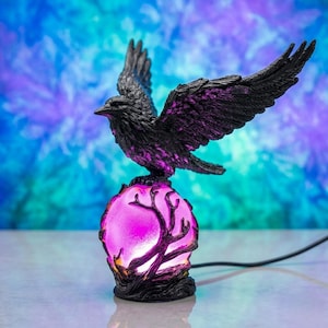 Mystische Raben Statue - Leuchtende Kugel Skulptur, Gothic Wohnkultur, LED Lichtbasis