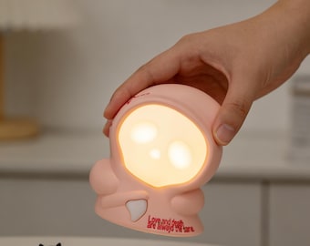 Luz nocturna infantil con diseño de fantasma de Halloween, recargable por USB, para protección ocular.