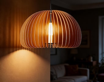 Żyrandol z drewna retro