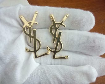 Gold post pair