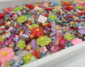 Flower Beads Bulk for Jewelry Craft Making, Plastic Acrylic Beads Assorted Scrapbooking Embellishments, DIY Supplies, Gift for Beader, 1 lb