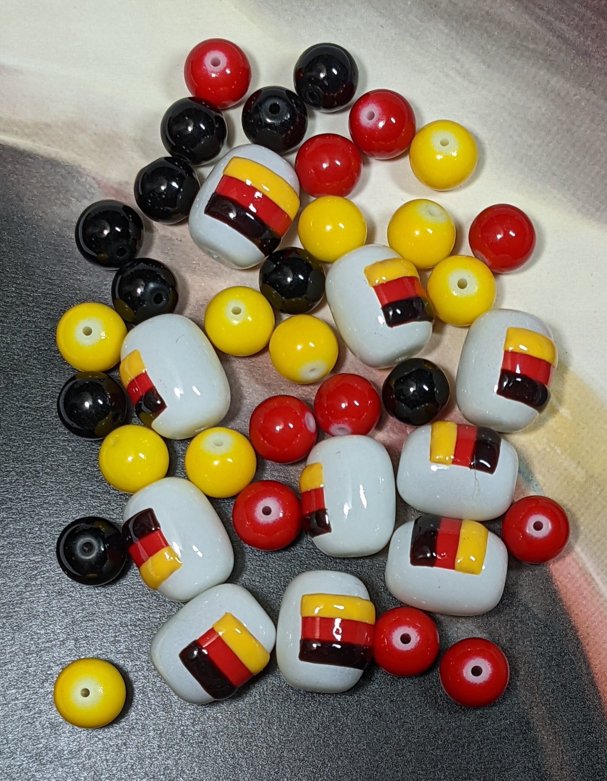 Country Beads For Bracelet, German Flag Glass Beads Bulk For Jewelry  Making, Preschool Supplies For Kids, Gift For Beader, 40 pcs 